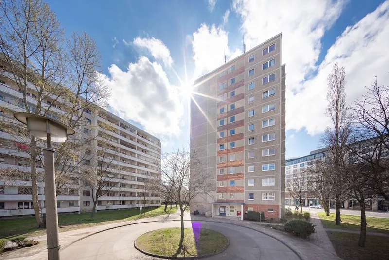 Wohnung mit Balkon in Prenzlauer Berg noch im Monat August neu zu vermieten - WBS erforderlich ! — photo 1